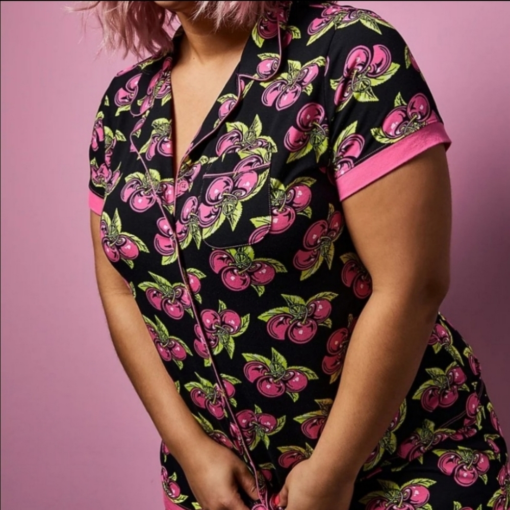 Torrid x Betsey Johnson SUPER SOFT sleep tee